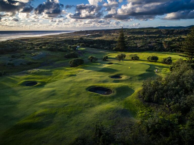 무리와이 골프 클럽, Muriwai Golf Club