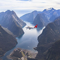 https://nztour.co.nz/wp-content/uploads/queenstown-milford-sound-scenic-flight-MP.jpg