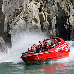 https://nztour.co.nz/wp-content/uploads/queenstown-shotover-jet-MP.jpg